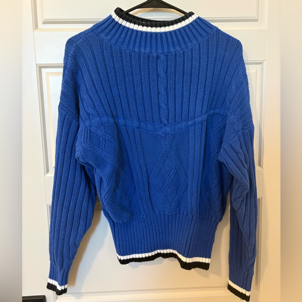 Esprit sweater
